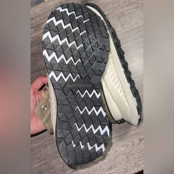 CONVERSE Chuck 70 AT-CX Hi Canvas Sandalwood  unisex W 7.5 / M 6 ✨ - Picture 9 of 11